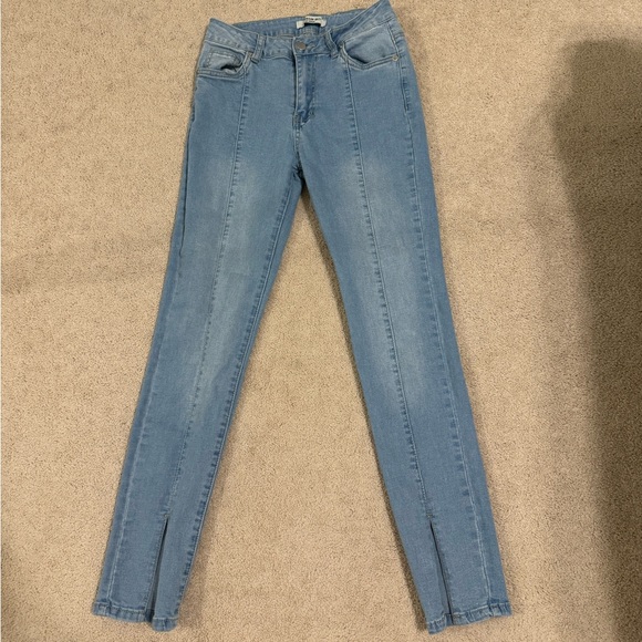 Forever 21 Jeans - Picture 1 of 6